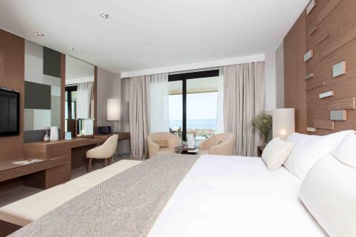 Oasis Deluxe Room with Sea View