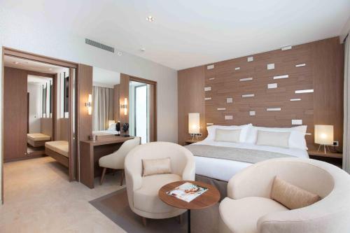 Oasis Suite with Private Pool