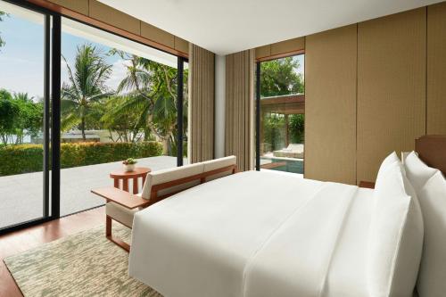 One-Bedroom Garden Villa with King Bed and Private Pool