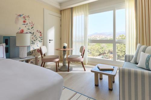 Superior Double or Twin Room (2 Adults + 1 Child)