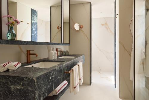 Premium Double or Twin Room (3 Adults)