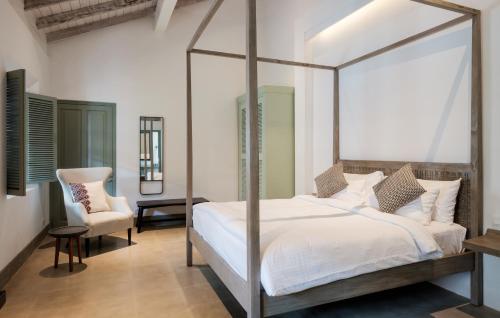 Double Bazaar Bedroom