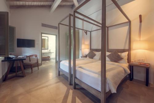 Twin Bazaar Bedroom