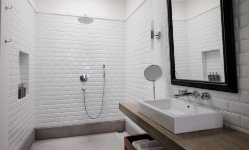 Twin Bazaar Bedroom