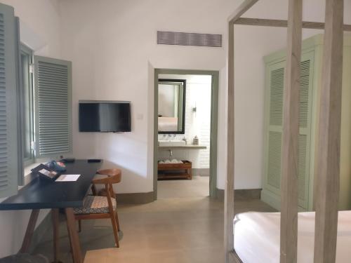 Twin Bazaar Bedroom