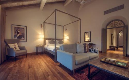 Upper Suite