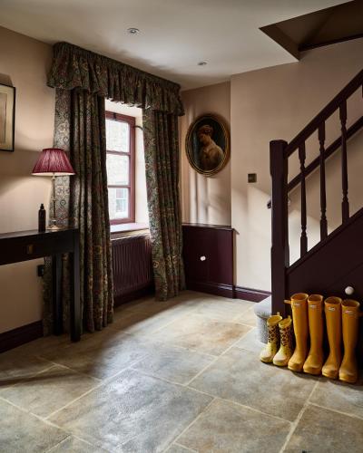 35 Abbey Row- Three Bedroom Townhouse (Separate Building)
