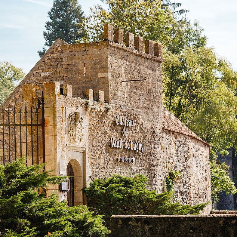 Château de Vault de Lugny