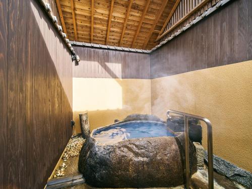 Superior Western-Style Room with Tatami Area with Open-Air bath