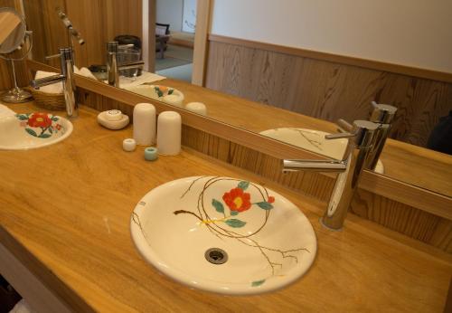 Western-Style Room with Tatami Area with Open-Air Bath - Annex -