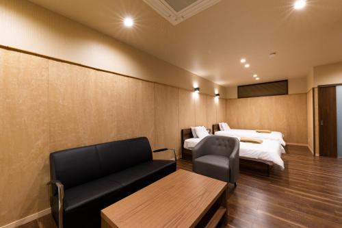 [Sora] Western-Style Room with Tatami Area with Indoor Bathroom