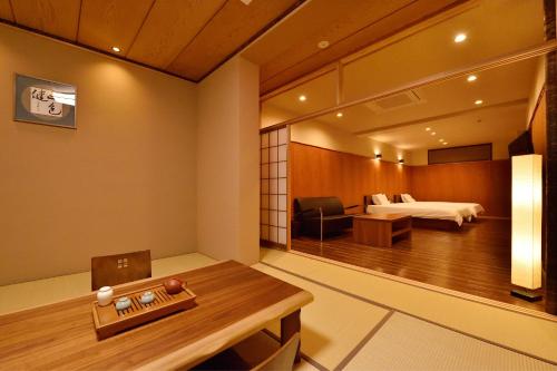 [Sora] Western-Style Room with Tatami Area with Indoor Bathroom