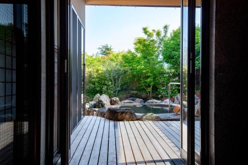 Premium Western-Style Room with Tatami Area with Indoor Bath and Open-Air Bath - Ume -