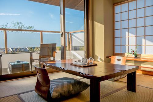 Main Building Japanese Western Room with Indoor Bath