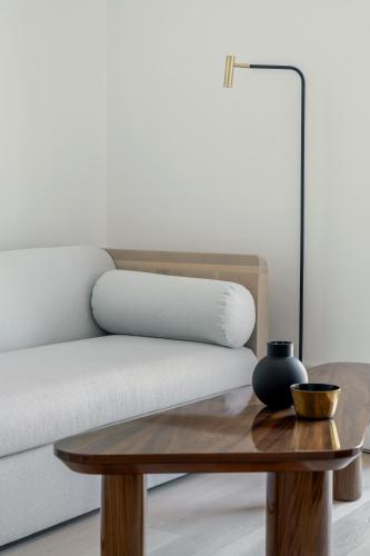 Exclusive Connecting Residence