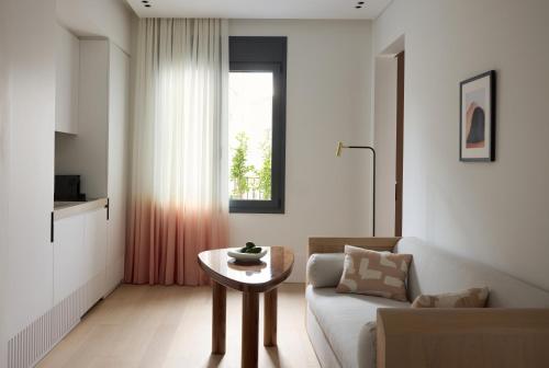 Exclusive Connecting Residence