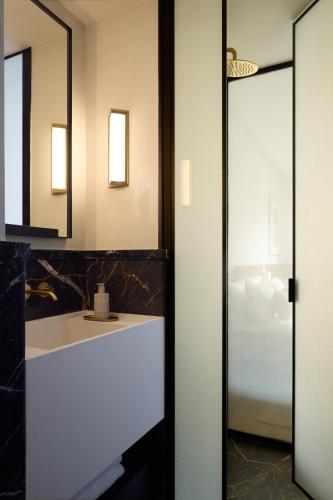 Elegant Residences
