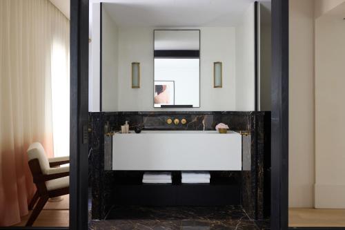Luxury Residence with Plunge pool
