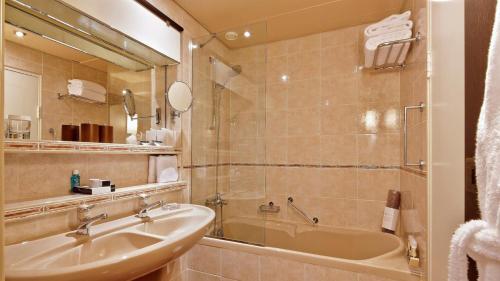 One Bedroom Suite