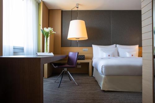 Presidential Suite with Lake View