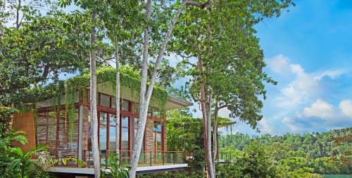 Lake Villa