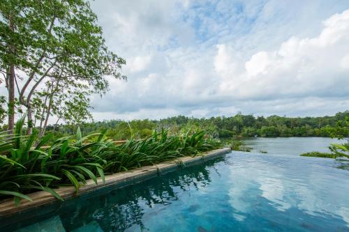 Lake Villa with Pool