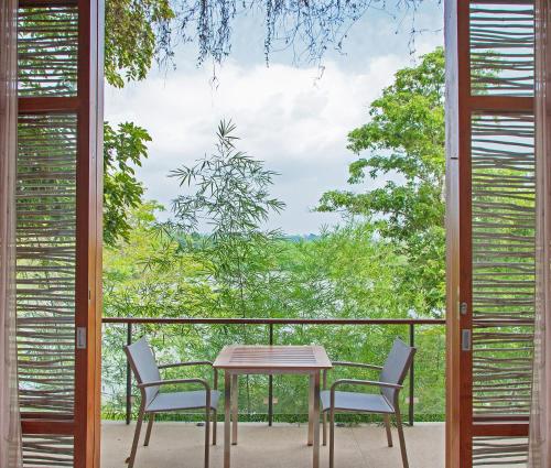 Tri Villa with Pool