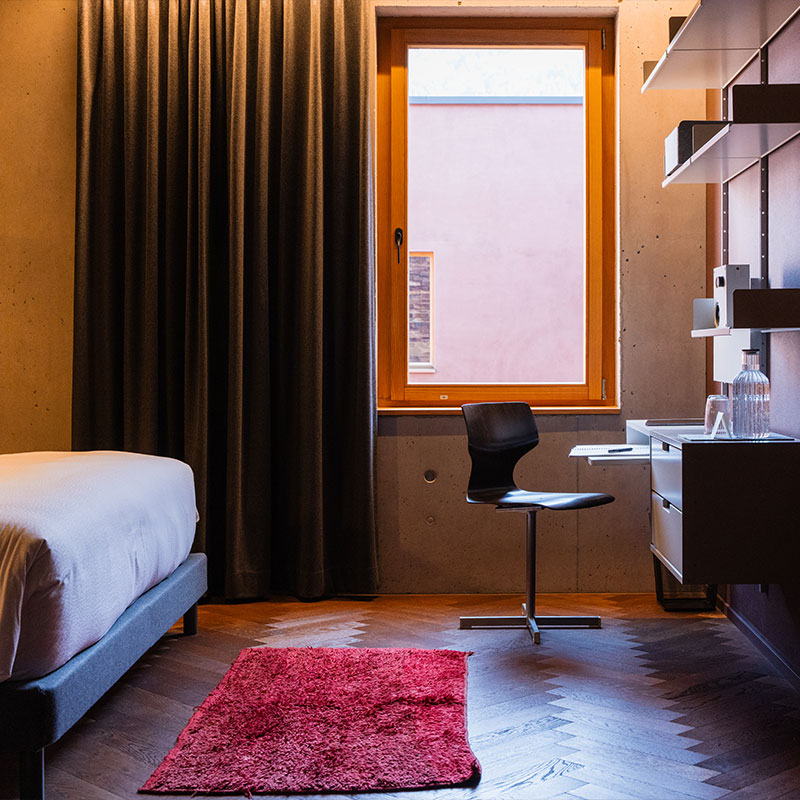 650 hL Room (MI-KING)