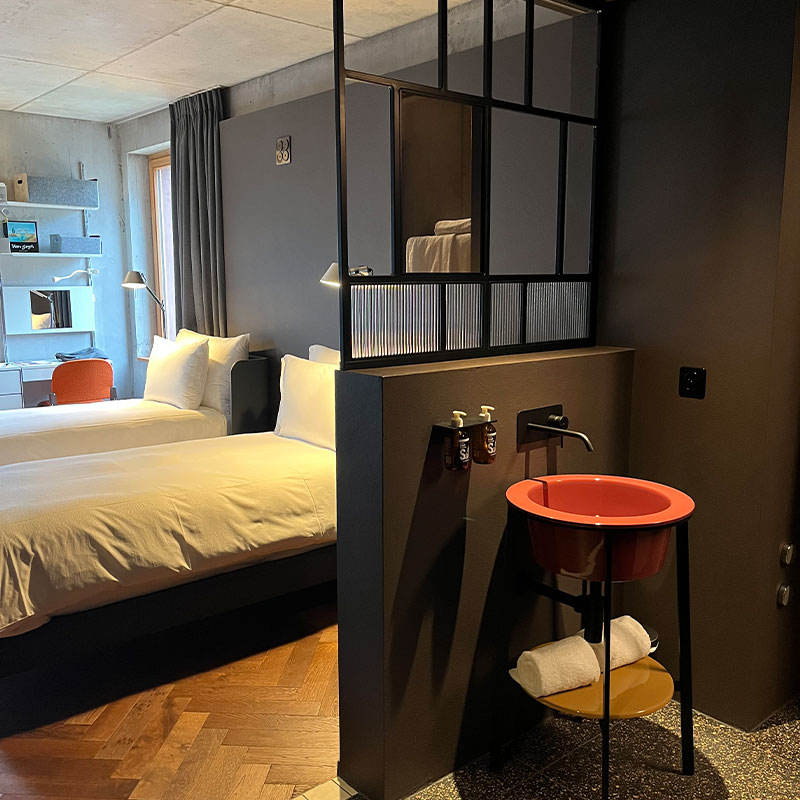 780 hL Twin Room (MI-TWIN)