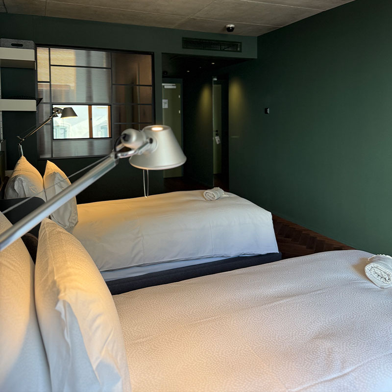 780 hL Twin Room (MI-TWIN)
