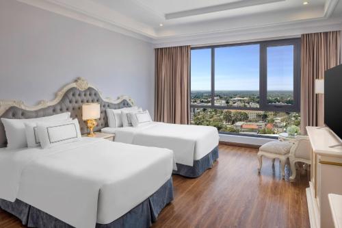 Deluxe room with city view