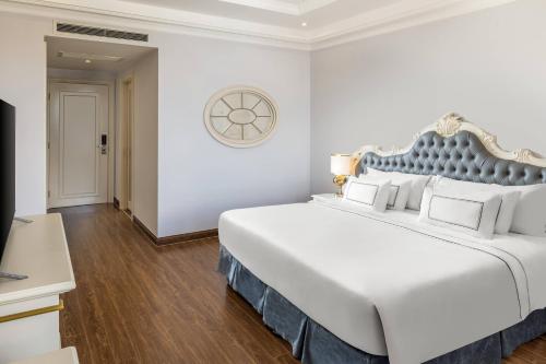 Premium Room with Mountain View