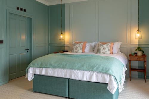 Queen Suite with Sea View