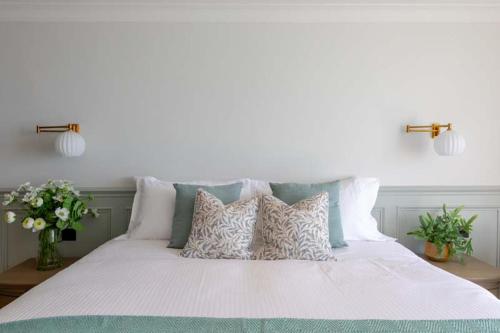 Deluxe Double or Twin Room with Sea View