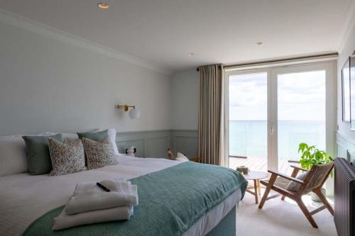 Deluxe Double or Twin Room with Sea View