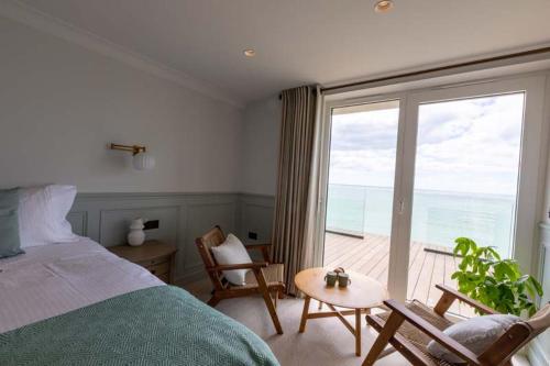 Deluxe Double or Twin Room with Sea View