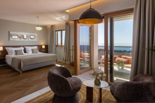 Suite with Balcony - Annex