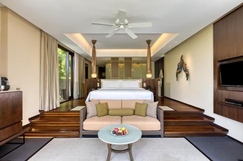 Jungle Suite with 1 King, 1 Bedroom Suite, 1 King, Sofa bed