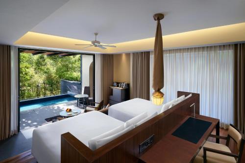 Jungle, 1 Bedroom Suite, 2 Queen, Sofa bed