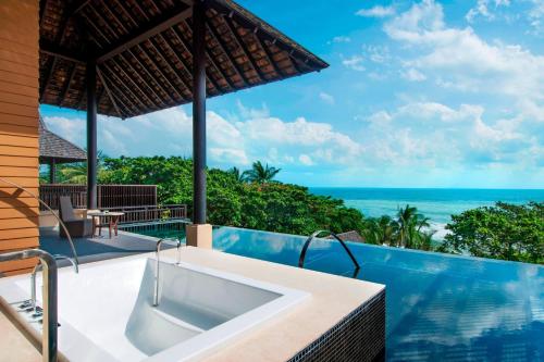 VanaBelle Ocean View Pool, Suite, 1 King, Sofa bed