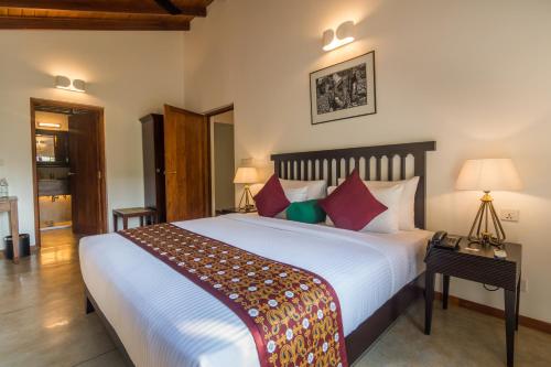 Deluxe Double or Twin Room with Garden View