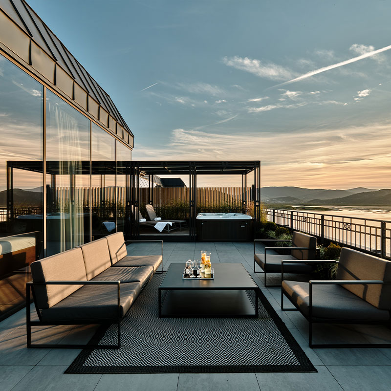 PENTHOUSE SKY