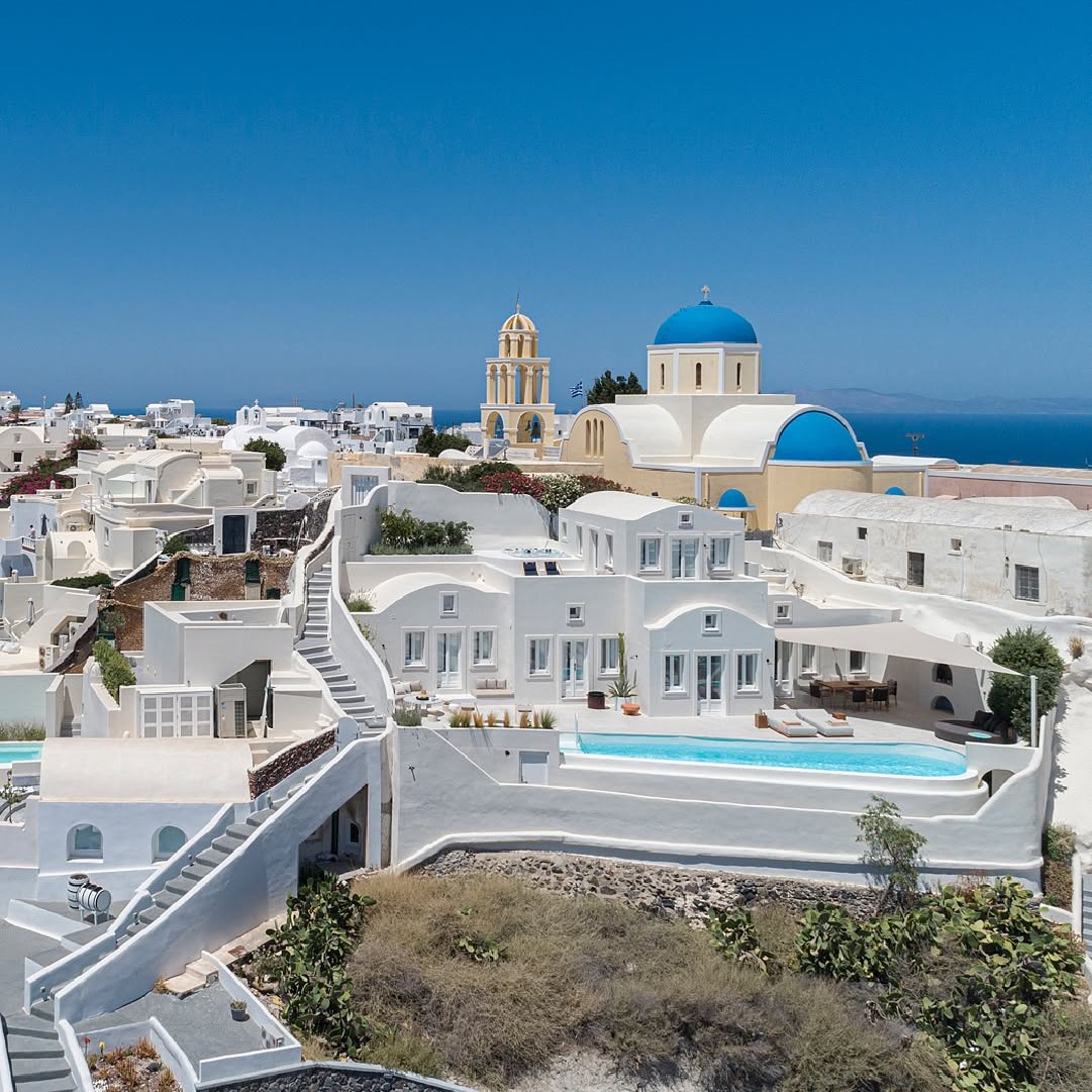 Canaves Oia Suites