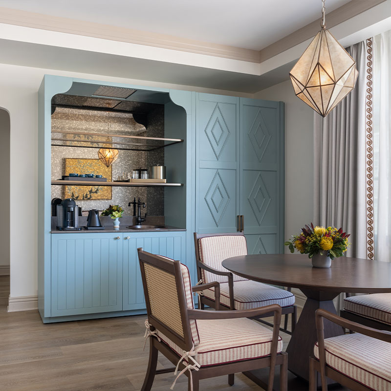 Signature Suite ADA 
