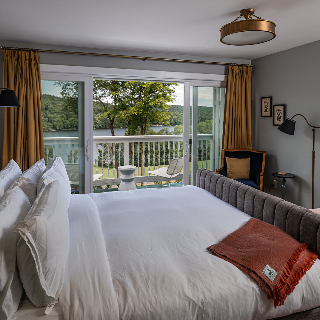 Lake View King with Balcony