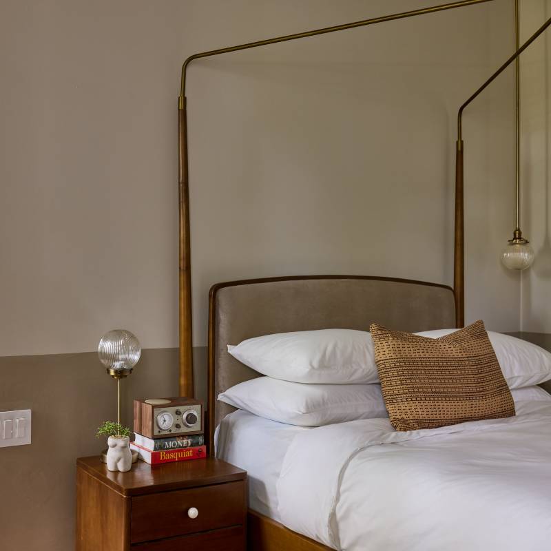 One-Bedroom Suite + Sofa Bed