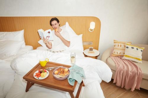 Standard Double or Twin Room with Sea View