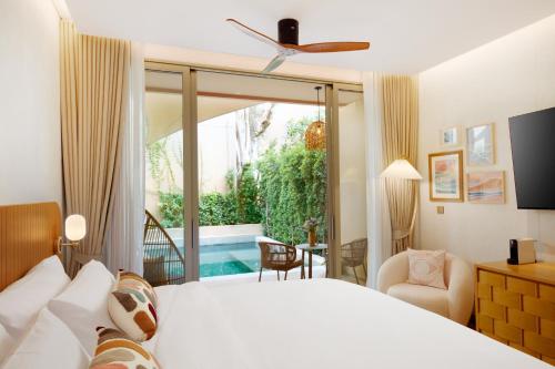 Superior Double or Twin Room with Pool View