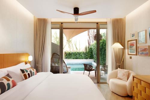 Superior Double or Twin Room with Pool View