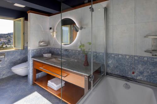 Deluxe Suite with Terrace and Sea View